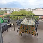 Classé 3 étoiles à 150m De La * Fréjus