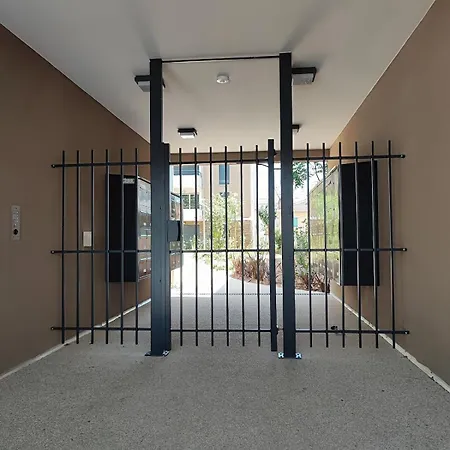 Classe 3 Etoiles A 150m De La * Fréjus