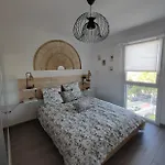 Classe 3 Etoiles A 150m De La Фрежюс