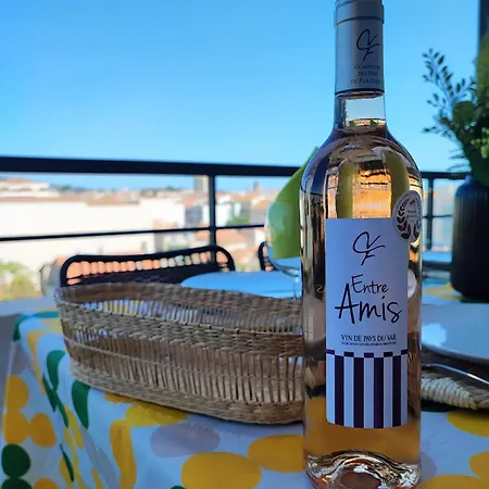 Classé 3 étoiles à 150m De La Appartamento