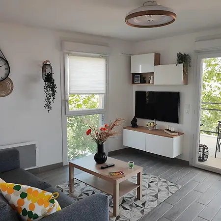 Classé 3 étoiles à 150m De La *