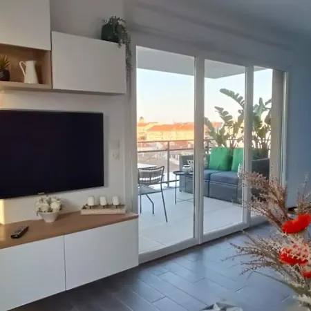 Classé 3 étoiles à 150m De La Appartamento Fréjus