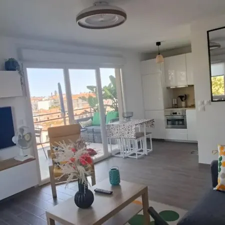 Διαμέρισμα Appartement Bleu Azur Proche De La Plage