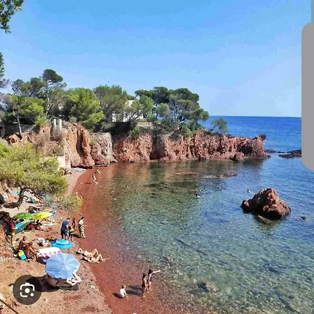 Διαμέρισμα Appartement Bleu Azur Proche De La Plage Fréjus