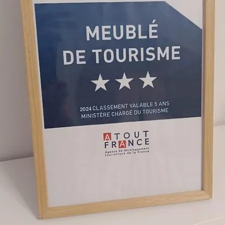 Classé 3 étoiles à 150m De La *