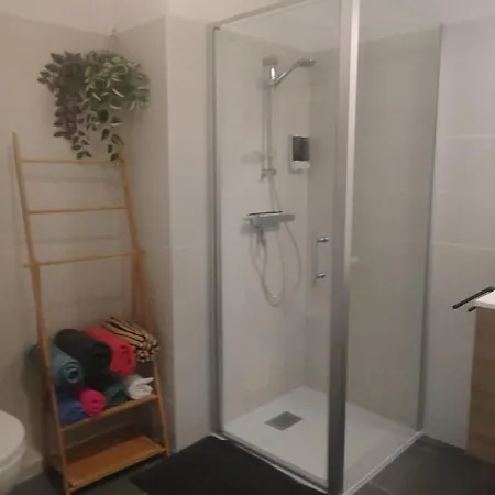 Classé 3 étoiles à 150m De La