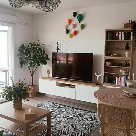 Appartement Bleu Azur Proche De La Plage * Fréjus