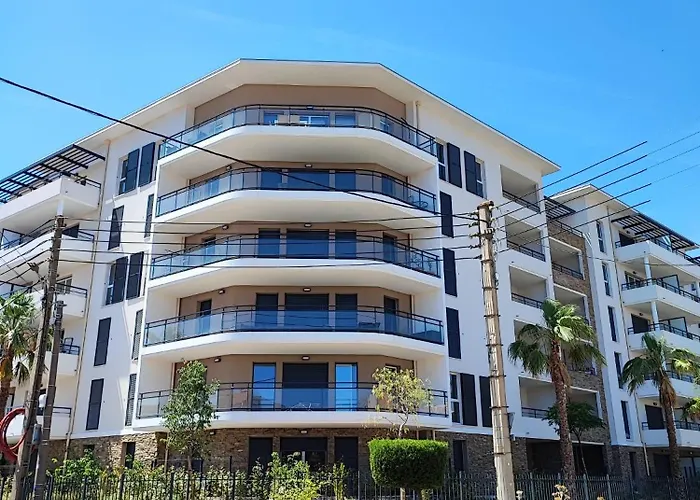 Classe 3 Etoiles A 150m De La Fréjus