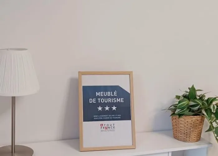 Classe 3 Etoiles A 150m De La